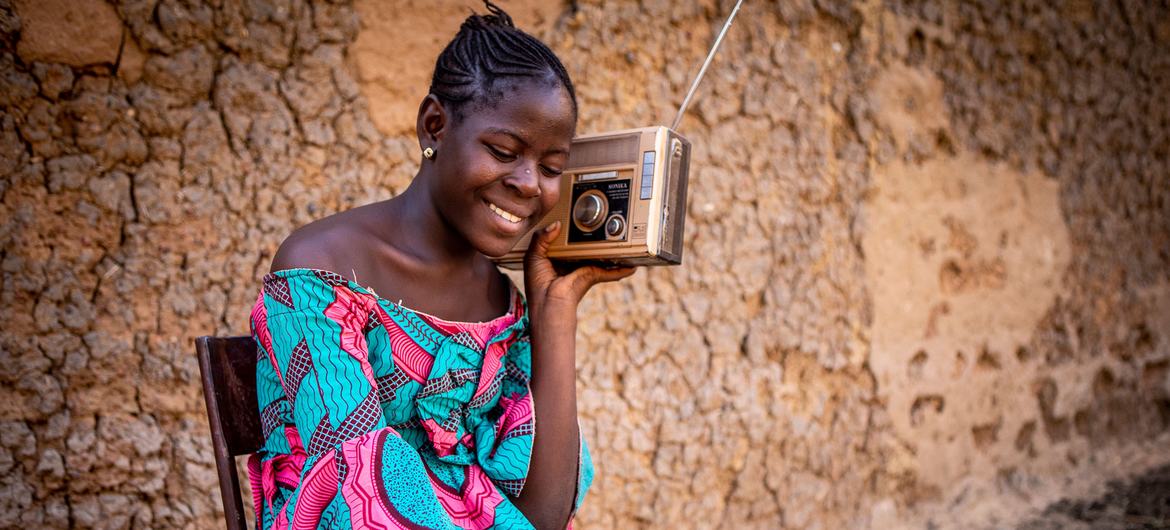 When Do Kenyans Listen to Radio? A Daypart Analysis (Q1 2026)